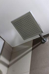 Abreeza 1BR condo w balcony,wifi & Netflix