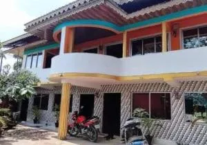 Dakbunglow Lataguri by StayApart - Chālsa