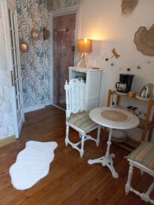 charmante studette a quiberon plage