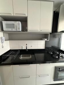 Ap Bombinhas Completo 100 metros do mar na Aluguejaah