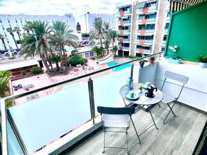 FM Beach Home - Renovated Apartment with swimming pool near Maspalomas Dunes & Beach