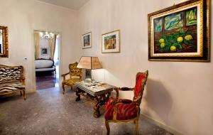 Suite with Sea View room in Porta Di Mezzo Luxury B&B