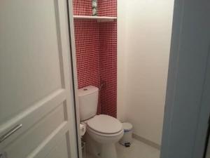 Appartements Agreable maison petit jardin a 7 minutes de Reims : photos des chambres