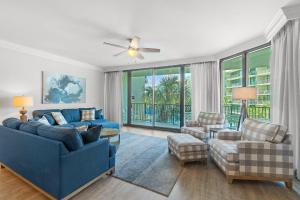 Phoenix on the Bay 1228