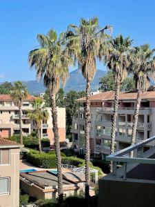 Appartements T2 moderne avec piscine, tennis et garage : photos des chambres