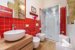 CHARMING HOUSE con doccia sensoriale e cortile interno - CENTRO STORICO