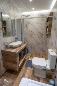 The Aqua - Stylish & Comfy Studio in Egaleo-Athens