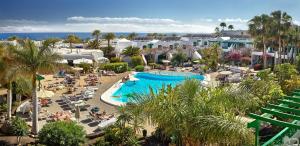 Lomo Blanco hotel, 
Lanzarote, Spain.
The photo picture quality can be
variable. We apologize if the
quality is of an unacceptable
level.