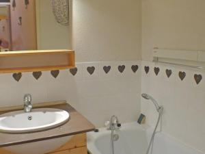 Appartement 5 pers. avec balcon privé et parking à Samoëns - FR-1-629-20