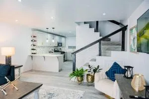 Azure Escape - Jennings