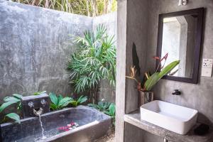 GOOD STORY at NIRBANA ISLAND