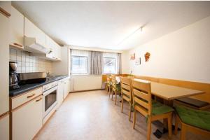 Farmerhouse by Northsouth Aparthments