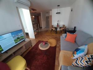 Apartment Relax with infrared Sunshower