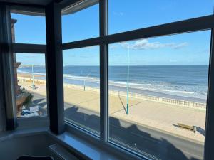 Seaviews Apartment, Whitley Bay Sea Front