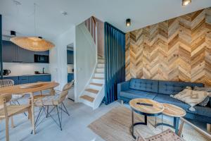 HUS - caloroczne komfortowe szeregi blisko plazy