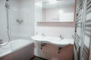 Vienna Shopping Center 8 Appartment