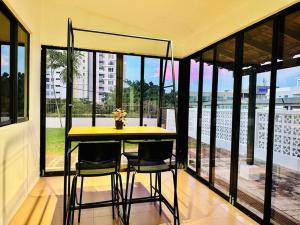 (New) Beachside Antique Villa@14 pax