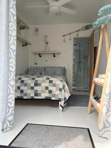 The Whitstable, Tankerton Bolt Hole - Double Room & Ensuite