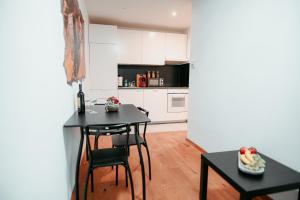 Vienna Shopping Center 6a Apartment