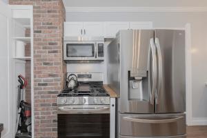 In the heart of Little Italy! Free Parking!