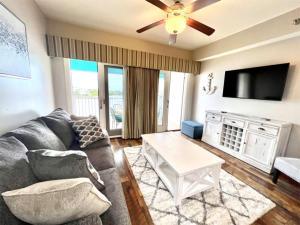 New Listing: Water Views, Beach, West end near 30A