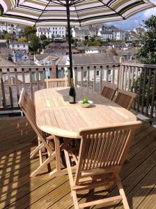 Peaceful, central Dartmouth location. Sleeps 6
