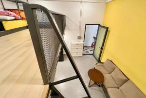 Art house big windowns by NHÀ TUI share