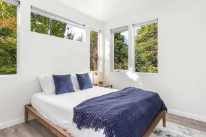 Syraxs Dragonstone Den