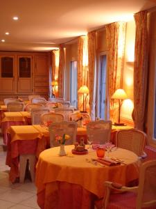 Hotels Hotel Mireille : photos des chambres