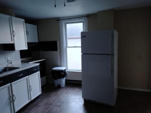 Cozy downtown two bedrooms free parking