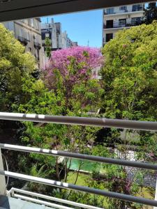 Loft monoambiente entrepiso y balcón francés