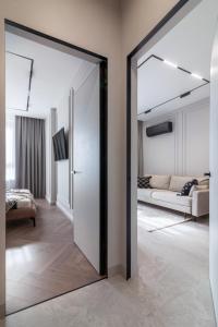 Апартаменти на Шевченка 60, ЖК "Семицвіт"