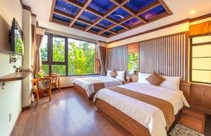 Phòng 4 Người Nhìn ra Hồ nước (Quadruple Room with Lake View)