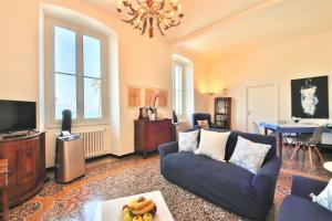 IL FARO by KlabHouse