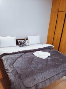 1 bedroom close to the beach, 5 minutes drive through Sarova White sands