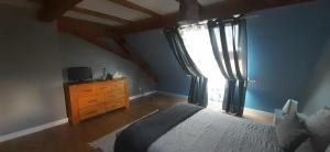 Chambre double dans la maison de Pauline et Stéphane