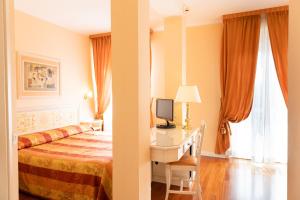 Classic Double Room room in Hotel Tuder