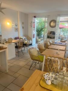 Hotels Hotel Eden - La Baigneuse : photos des chambres