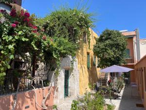 Lindas Convent Garden Home 2