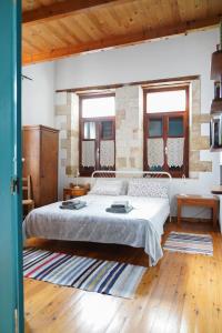 Lindas Convent Garden Home 4