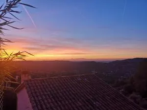 Vue mer, au calme, avec jardin ! - Spéracèdes