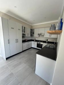 Dutchie - 4 Vygie Avenue