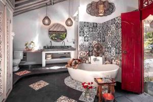 Romance@GANESH Ubud Entire Villa - Private Pool