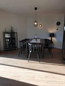 Greenhouse Golden Circle Villa