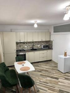 Garsonieră- Bulevard Dem Rădulescu