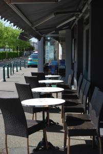 Hotels Cit'Hotel Le Chene Vert : photos des chambres