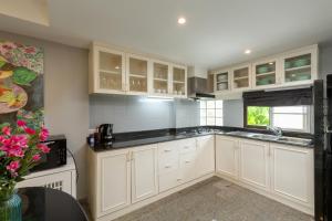 5BR Jungle Seaview Villa Patong