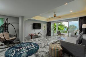 5BR Jungle Seaview Villa Patong