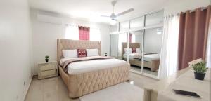 Santiago City Center Huge nice Apartment to stay rooftop to enjoy the city view