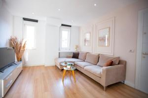 Tirana Center Modern App - THE NEST